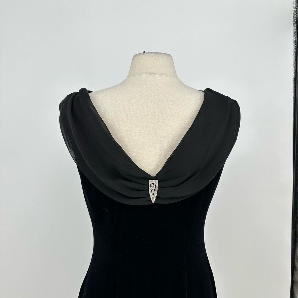 Vintage 90’s Robbie Bee Formal Dress Black Velvet Maxi Boat Neck Goth Size M - Picture 8 of 12
